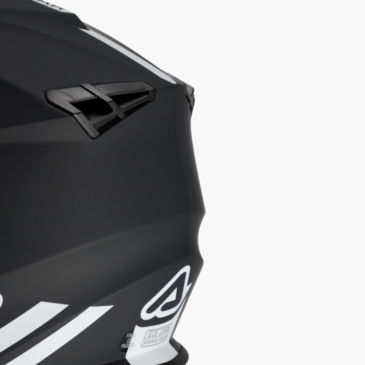 LINEAR 22-06 SOLID COLOR HELMET