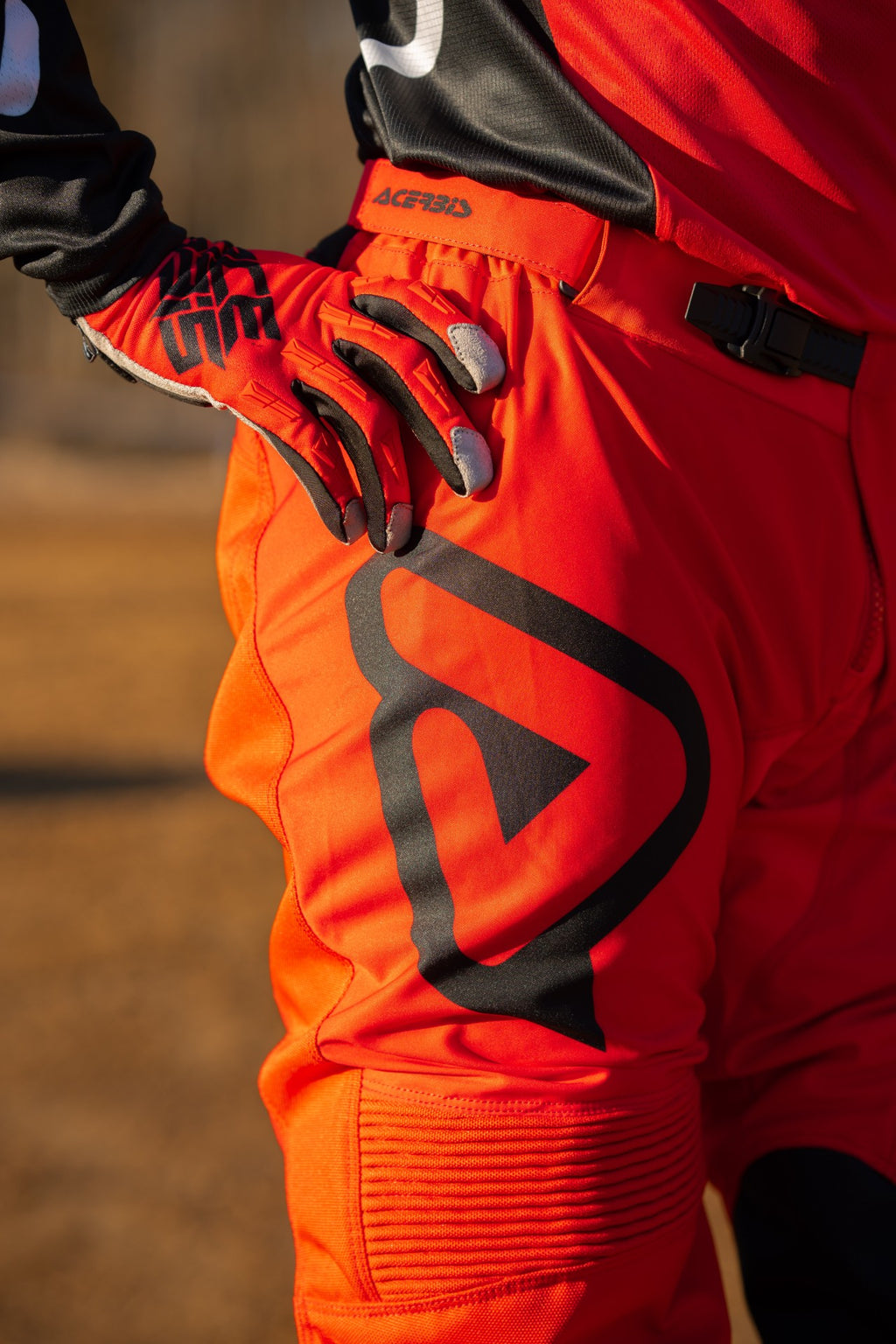 PANTS MX TRACK INC